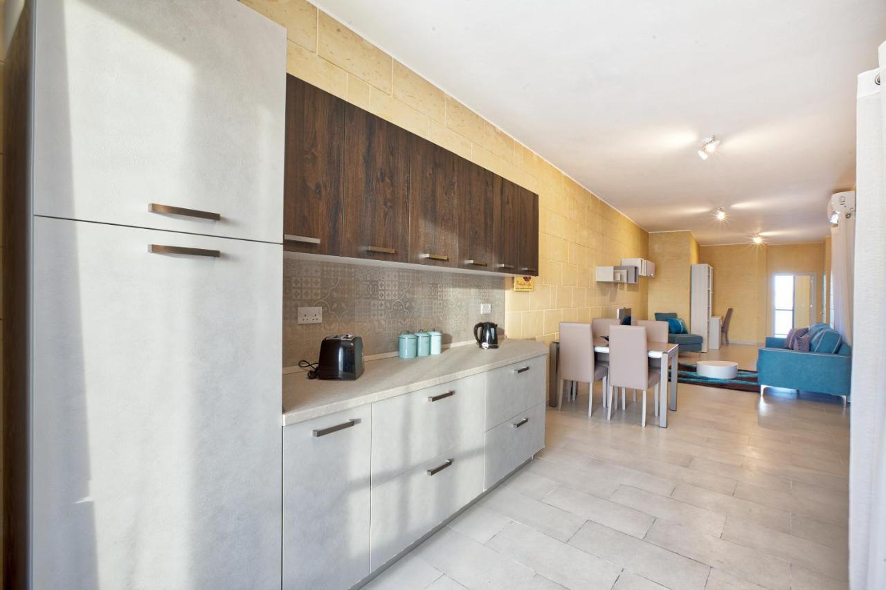 Summer Fields Penthouse With Amazing Views Lejlighed Sannat Eksteriør billede